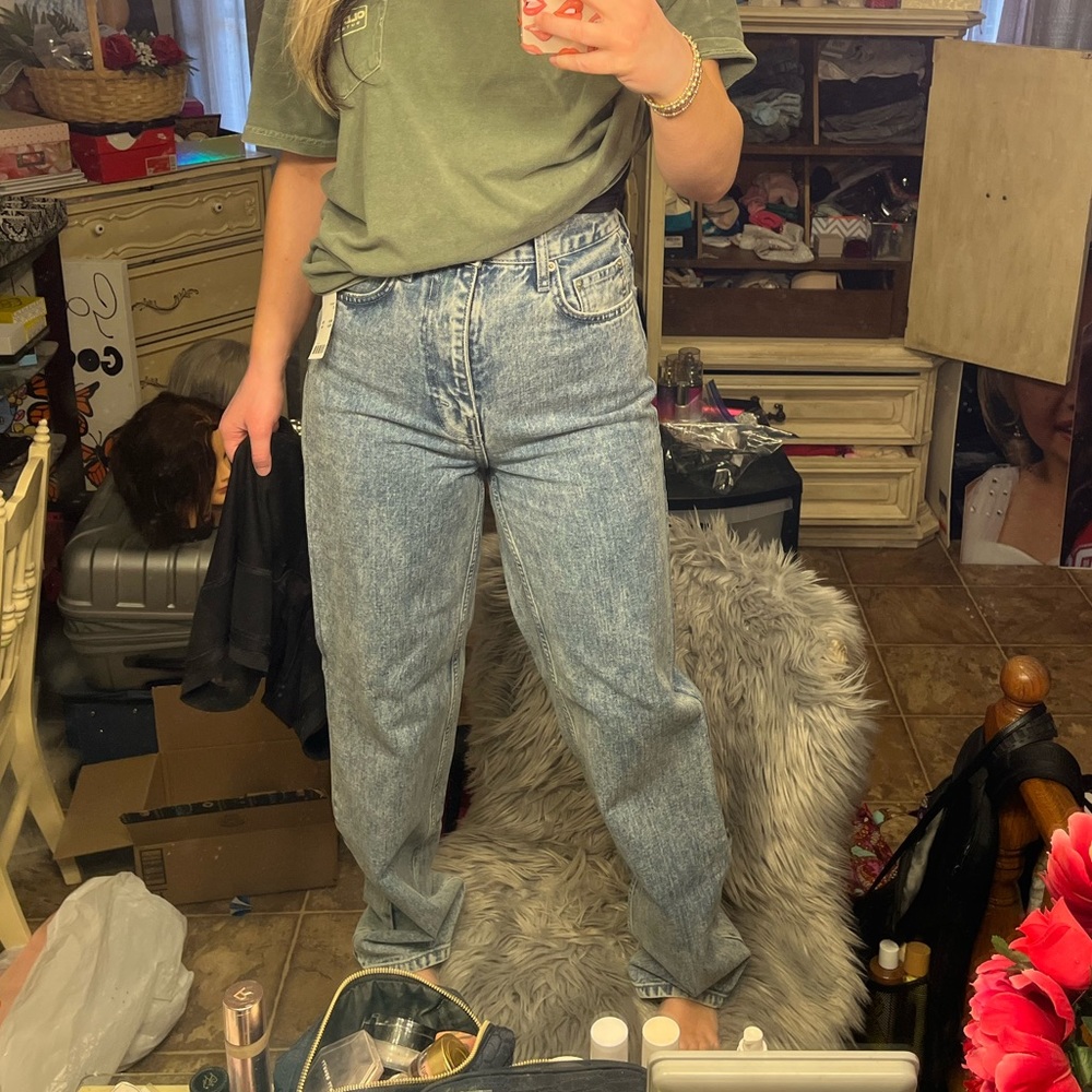 Brand new BDG high rise baggy jeans